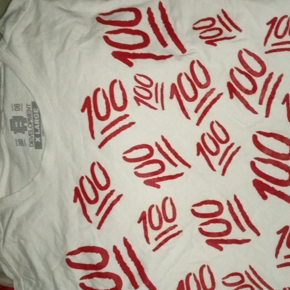 💯 2008 XL TSHIRT - Picture 1 of 5
